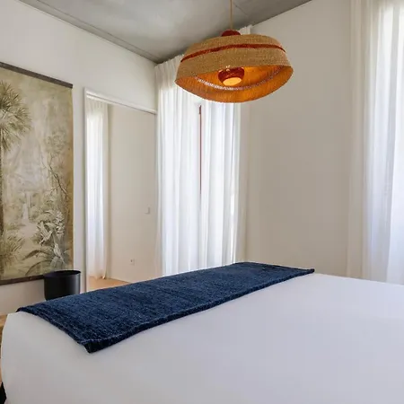 Apartment Artsy 3bdr Duplex By Lovelystay *