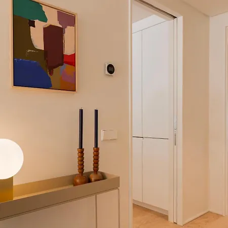 Artsy 3bdr Duplex By Lovelystay * Lisbon