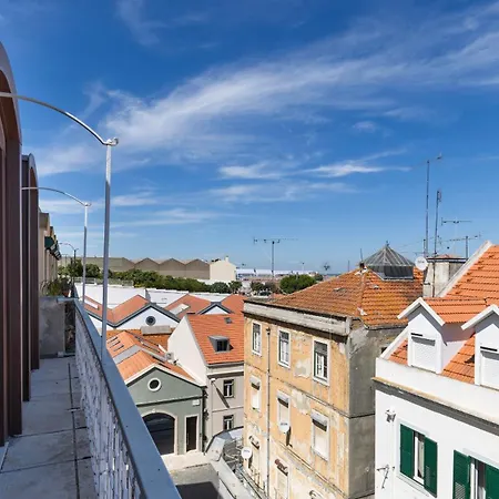 Artsy 3bdr Duplex By Lovelystay Apartment Lisbon