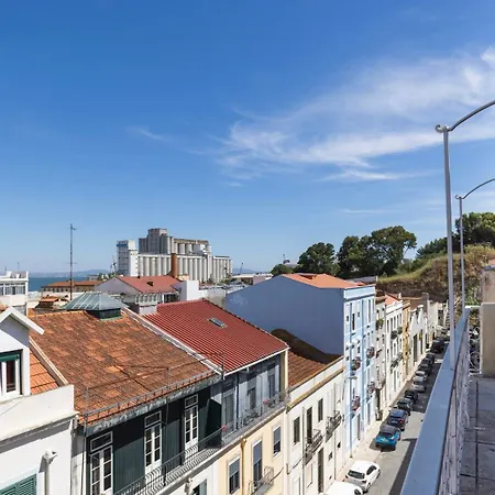 Artsy 3bdr Duplex By Lovelystay * Lisbon
