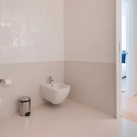 Apartment Artsy 3bdr Duplex By Lovelystay *