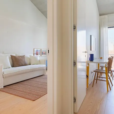 Artsy 3bdr Duplex By Lovelystay Apartment Lisbon