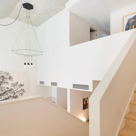 Artsy 3bdr Duplex By Lovelystay * Lisbon